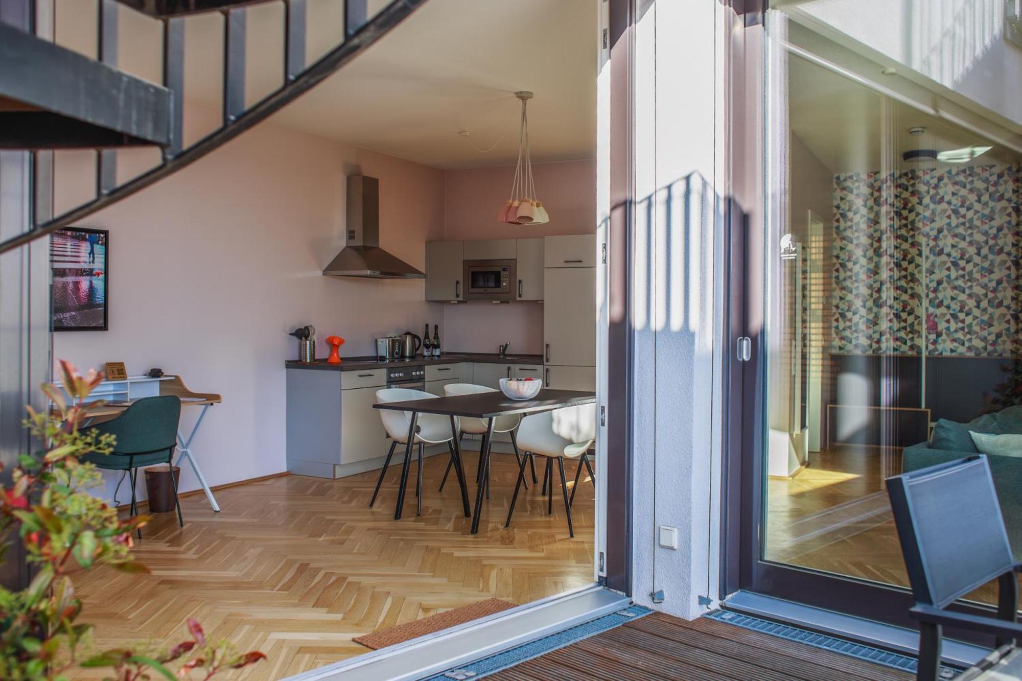 The Circus Apartments — Fotos 1